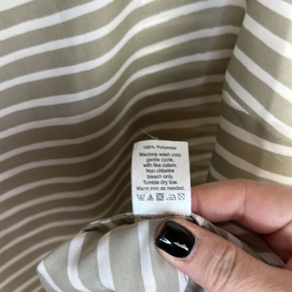 J. Crew Striped Split Back Sleeveless Blouse Size 12 - Picture 4 of 6
